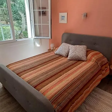 Apartment Confort Avec Wifi Vue Sur Et Piscine Communautaire Secteur El Golfet A Callela De Palafrugell